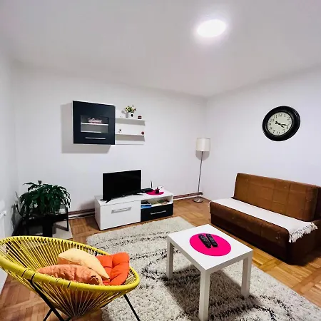Apartment Viktorija Uzice Exterior photo